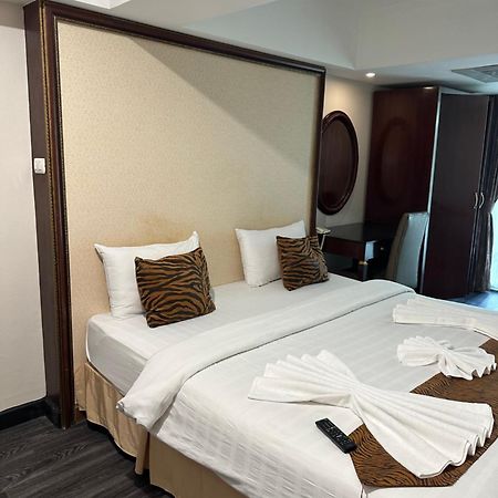 Maleez Lodge Паттая Екстер'єр фото